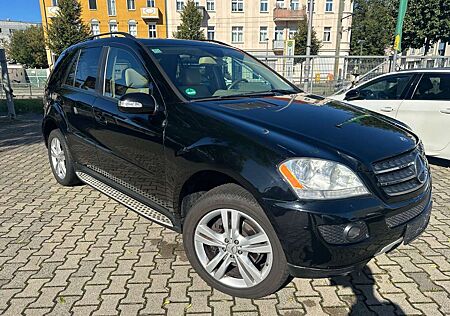 Mercedes-Benz ML 350 LPG 4Matic / LEDER-BEIGE/ DVD/ AHK