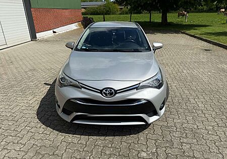 Toyota Avensis Touring Sports 1.6 D-4D