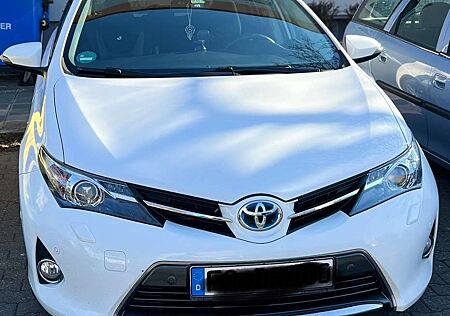Toyota Auris 1.8 Hybrid