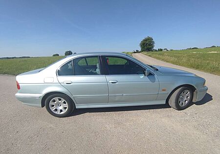 BMW 525 i