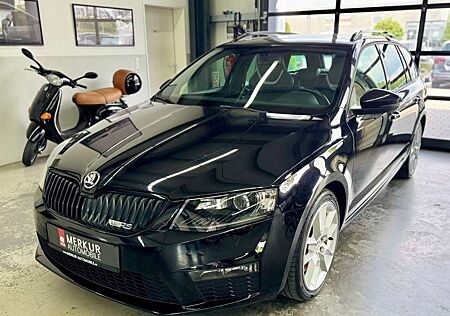 Skoda Octavia 2.0 TDI Combi RS+Navi+Pano+Black Design
