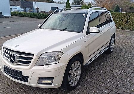 Mercedes-Benz GLK 220 SPORTPAKET / PANORAMA/ LEDER Mod. 12