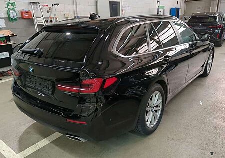 BMW 520 d AHK/ST-Heizung/LM/PDC