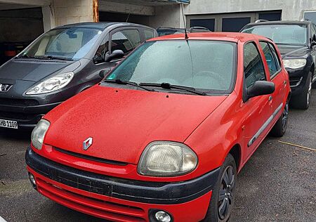 Renault Clio 1.4