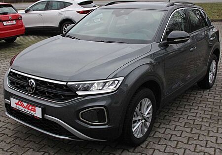 VW T-Roc Volkswagen TSI 150PS LIFE LED Stop & Go Navigation on deman