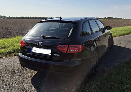 Audi A4 Avant 2.0 TDI DPF quattro Attraction