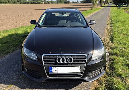 Audi A4 Avant 2.0 TDI DPF quattro Attraction