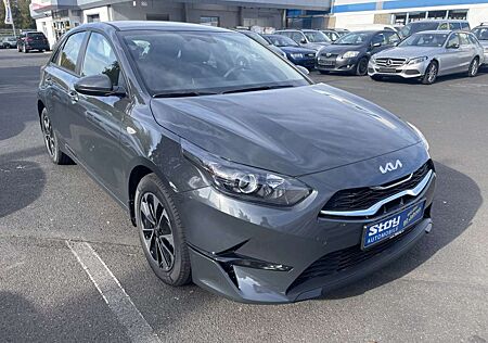 Kia Cee'd Ceed / MJ25 1.0 T-GDI 100PS Navi Kamera SHZ PDC