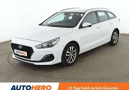 Hyundai i30 1.4 TGDI Trend*NAVI*TEMPO*PDC*SHZ*ALU*SPUR*