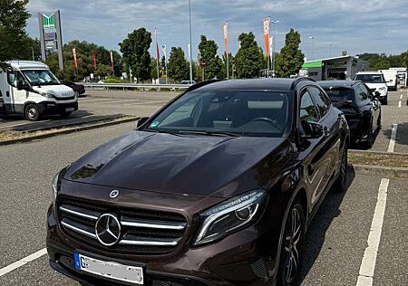 Mercedes-Benz GLA 220 CDI 7G-DCT