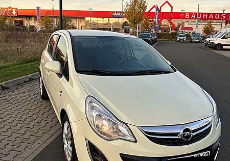 Opel Corsa 1.4 16V Color Edition