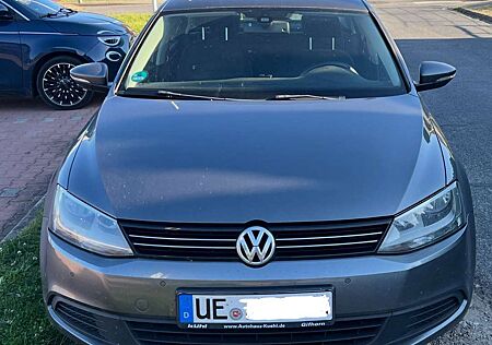 VW Jetta Volkswagen 1.6 TDI