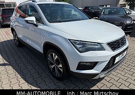 Seat Ateca Xcellenc-NAV-AHK-LEDER-KAM-PANO-STANDH-ACC