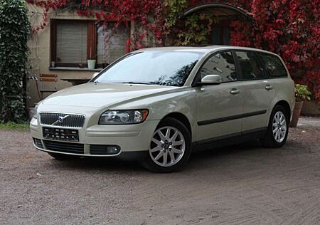 Volvo V50 Kombi 2.4 Kinetic*Automatik*