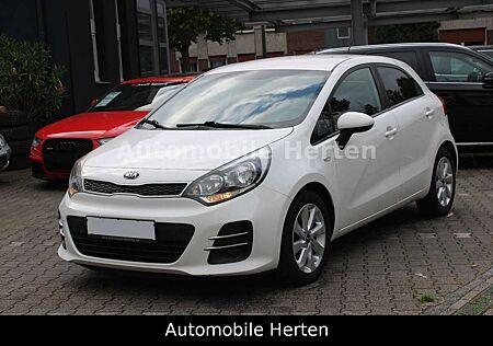 Kia Rio 1.1 CRDi FIFA World Cup Edition
