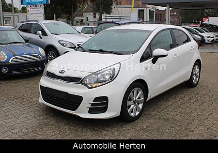 Kia Rio 1.1 CRDi FIFA World Cup Edition