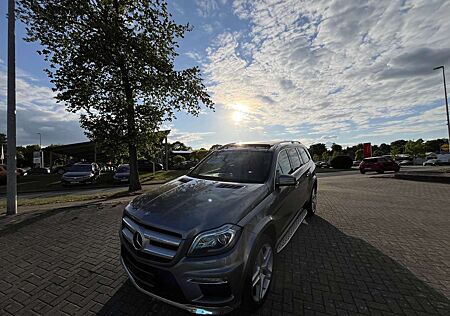 Mercedes-Benz GL 350 CDI 4 MATIC BLUETEC AMG PAKET 7 SITZER