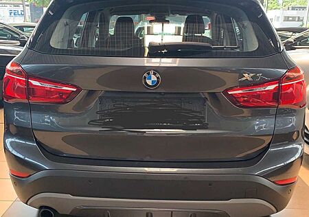 BMW X1 sDrive18i Sport Line