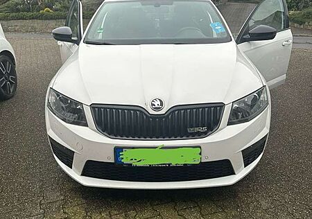 Skoda Octavia Combi 2.0 TSI (Green tec) RS