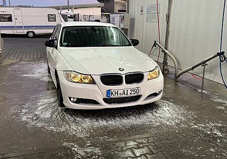 BMW 318d 318 DPF Touring Edition Lifestyle