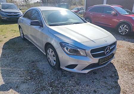 Mercedes-Benz CLA 220 CDI / d (117.303)