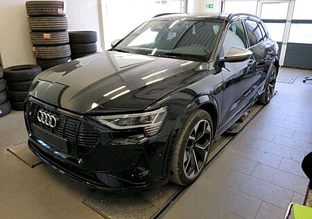 Audi e-tron S ALL-BLACK/DIG-MTRX/ACC/PANO/360/S-SITZE