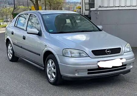 Opel Astra 1.6 Selection