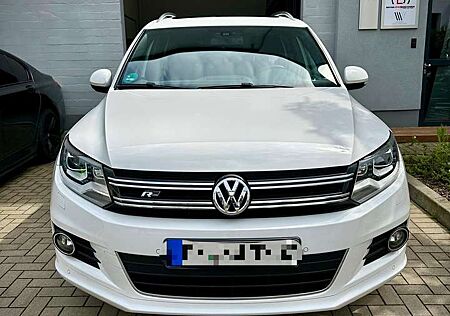 VW Tiguan Volkswagen R-Line 2.0 TDI DPF 4Motion DSG Sport & Style