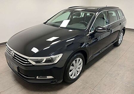 VW Passat Variant Volkswagen Comfortl. 2.0 Pano AHK LED 1. Hd.