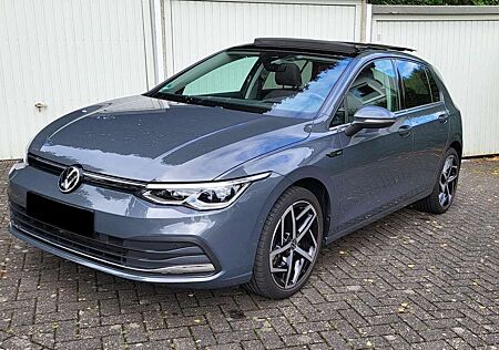 VW Golf Volkswagen 1.5 TSI Style Panorama-SD/Head-up/LED/+++