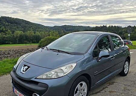 Peugeot 207 Urban Move, Alu, Klima, AHK, Tüv neu