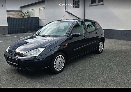 Ford Focus gebraucht kaufen Ford Focus TÜV & Inspektion Neu Allwetterreifen