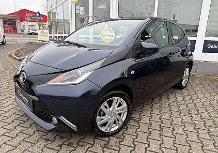 Toyota Aygo x-play touch*Kamera*Allwetter*TÜV