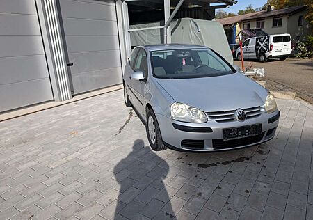 VW Golf Volkswagen Trendline