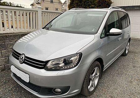 VW Touran Volkswagen 2.0 TDI DPF BlueMotion Technology DSG Highline