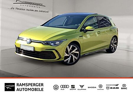 VW Golf Volkswagen VIII 1.5 TSI DSG R-Line AHK Matrix Pano AC
