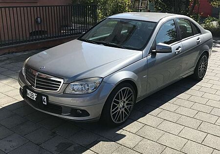 Mercedes-Benz C 200 CDI DPF BlueEFFICIENCY