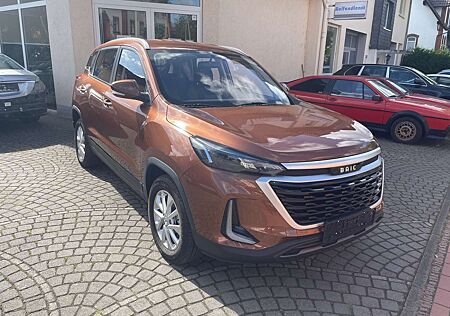 BAIC Beijing X35 Senova 1,5 Turbo Fashion