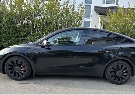 Tesla Model Y Performance Dual Motor AWD