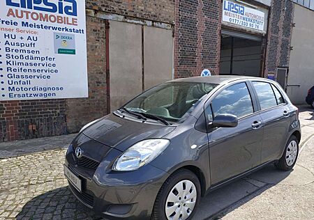 Toyota Yaris 1.3 Sol/1. Hand/ TÜV NEU/ Klima/Winterräder