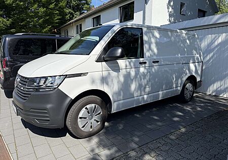Volkswagen T6.1 Transporter Scheckheft, TÜV-AU bis 06/2028