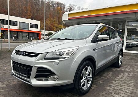 Ford Kuga Titanium,Allrad,Panorama,Leder