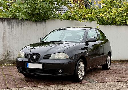 Seat Ibiza 1.4 TÜV NEU! | 8-fach bereift