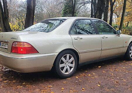 Honda Legend 3.5i V6 TÜV 2027