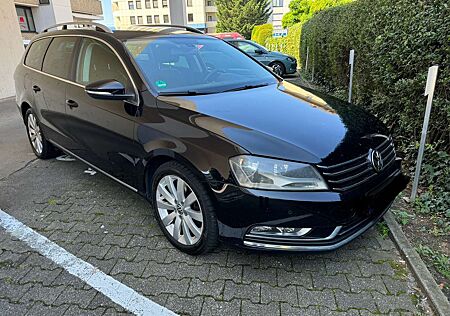 VW Passat Variant Volkswagen Passat+Variant+2.0+Blue+TDI+SCR+Highline