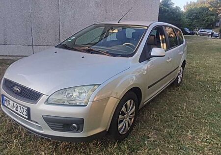Ford Focus Turnier 1.4 16V Fun X
