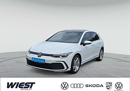 VW Golf GTE Volkswagen VIII GTE 1.4 TSI DSG, KAM/PANO/NAVI/SHZ