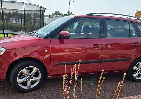 Skoda Fabia 1.6 16V Combi Ambiente
