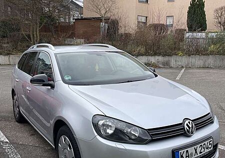VW Golf Volkswagen 1.6 TDI DPF Style