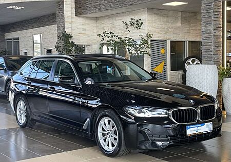 BMW 520 Pano. Laser Leder HUD HiFi-Sound LiveCockpit